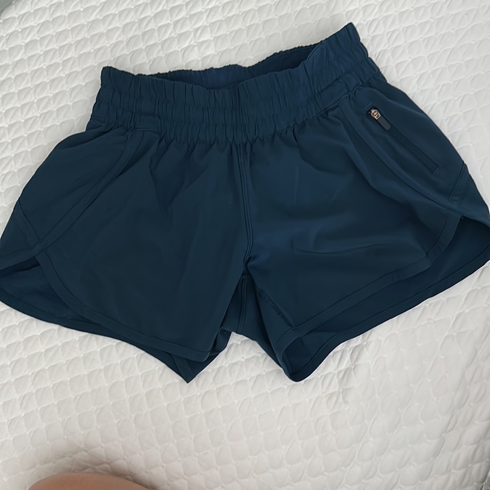 Lululemon Tracker Short 4” in Night Diver color